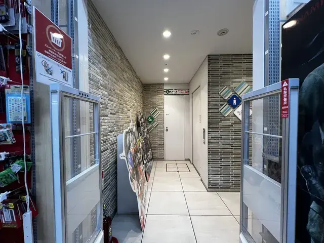 たんけん隊が記録しただれでもトイレの写真